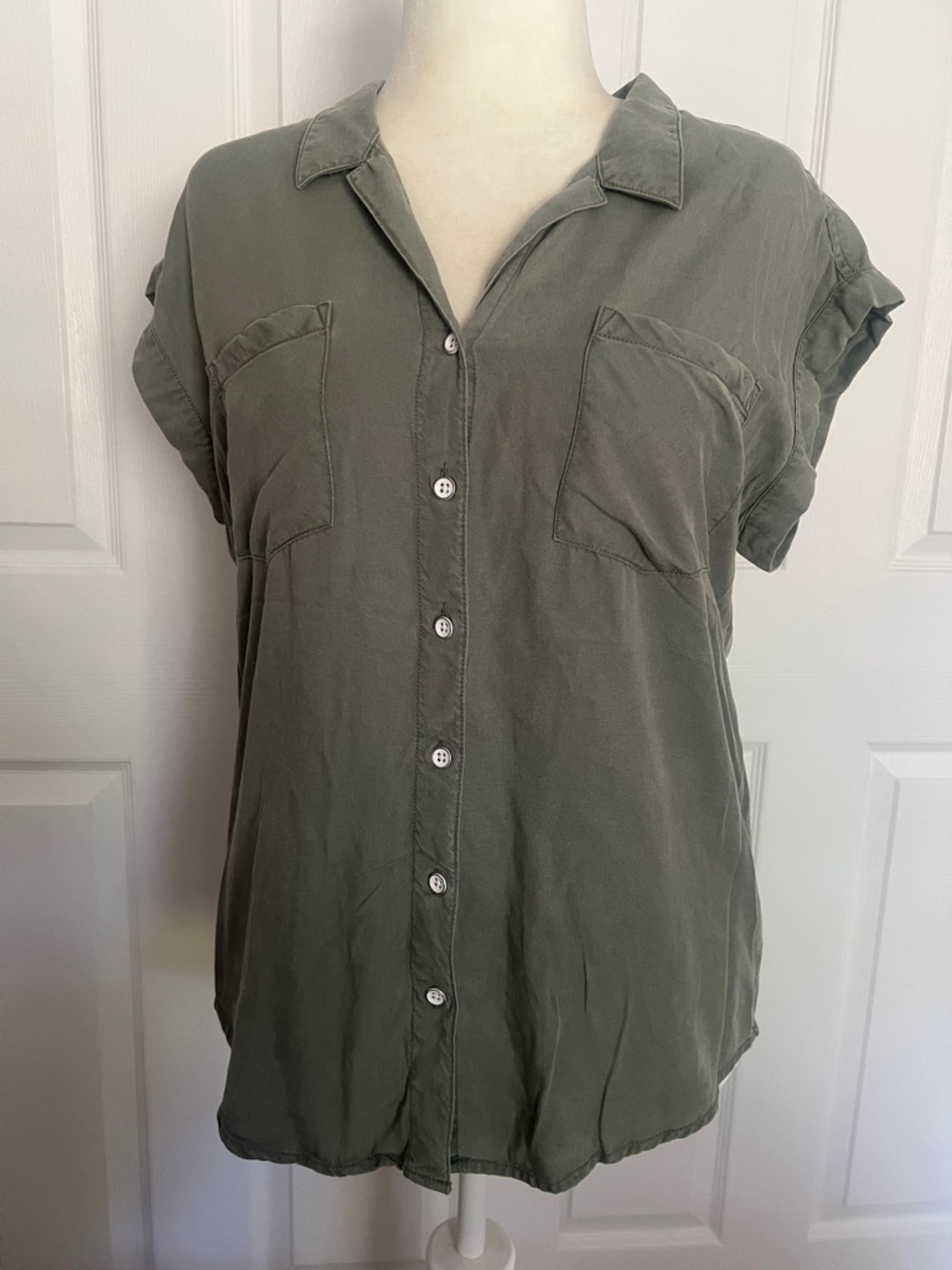 Jachs Girlfriend Green Chambray Button Down Shirt Med Lightweight Denim Look Top